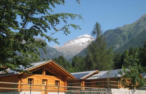 Sant'Antonio di Mavignola Ski Chalet | Family-Friendly Chalet Camping Faè 3 with Accessible Amenities