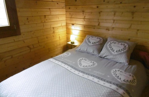 Saint-Come Ski Chalet | Eco-Friendly Chalet for Families: Your Budget Retreat