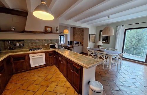 Las Nogueras House | Chalet 'El Pinar De La Lobera' with Mountain View, Shared Pool and Wi-Fi