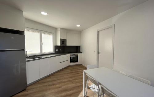 Aldan Apartment | Family-Friendly Chalet en Aldán - Guest Rated 9.8/10
