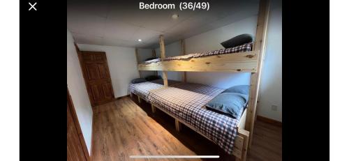 Saint-Hermenegilde Ski Chalet | Cozy Chalet en bois rond with Fireplace & Family-Friendly Vibe