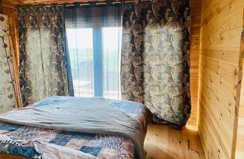 Bransat House | Cozy Chalet en Bois Privatifs in St Pourcain sur Sioule