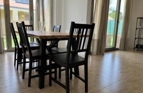 Hazas de Cesto House | Family-Friendly Retreat at Chalet en Hazas de Cesto