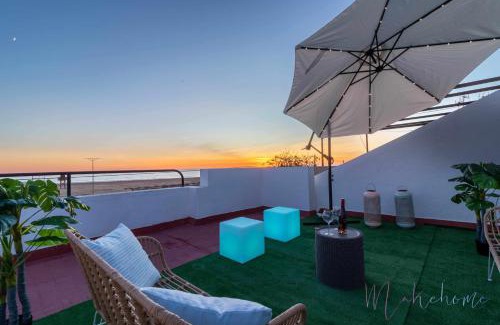 Punta Umbria House | Seaside Chalet: Pet-Friendly with Oceanfront Views