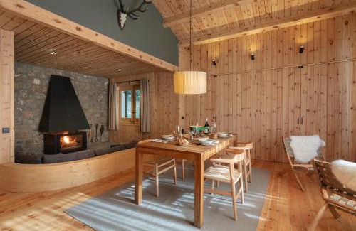 La Molina Ski Chalet | Mountain Chalet: Family-Friendly with Top Guest Ratings