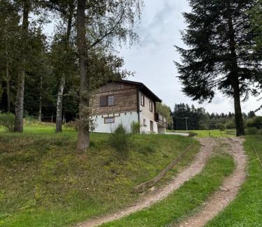 Entre-deux-Eaux Ski Chalet | Nature Retreat: Family & Pet Friendly Chalet Getaway