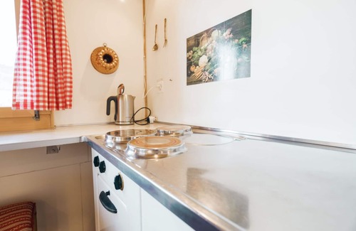 Amden Apartment | Experience Chalet Engihalde: Lake View & Spa Retreat