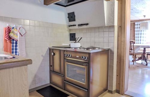 Brienz House | Inviting Chalet Esther with Lake View and Spa Amenities
