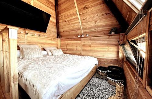 Biscarrosse Ski Chalet | Relax at Chalet et Jacuzzi on the Beach - 4-Star Escape