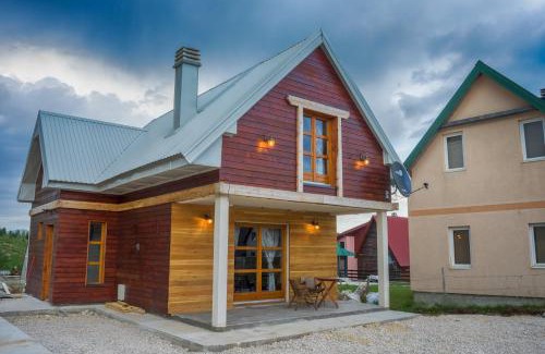 Zabljak House | Oceanfront Retreat at Chalet F&V Radosavović - Rated 9.3