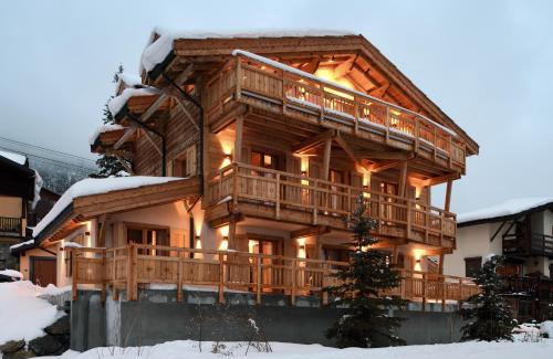 Montgenevre Ski Chalet | Family-Friendly Chalet Fabriel: A 4-Star Escape Awaits