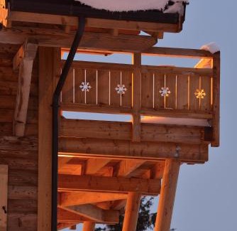 Montgenevre Ski Chalet | Family-Friendly Chalet Fabriel: A 4-Star Escape Awaits