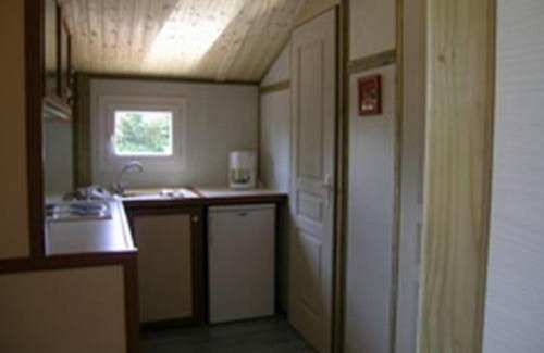 Echassieres House | Family-Friendly Chalet with Pool & Pets near Montluçon
