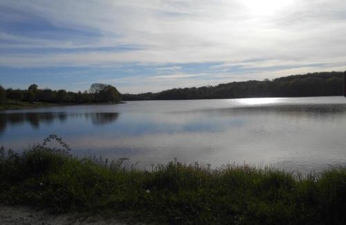 Treignat House | Family-Friendly Chalet with Terrace and Summer Activities