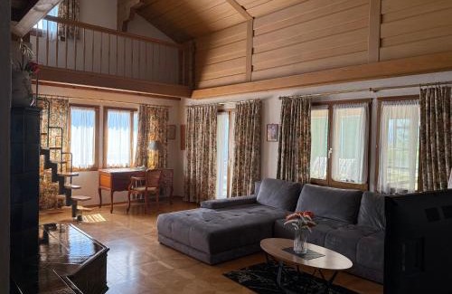 Sundlauenen Ski Chalet | Family-Friendly Chalet Fernblick with Kitchen Amenities