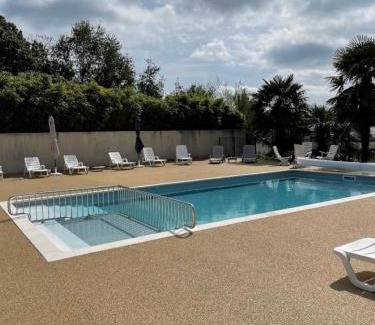 Pont-l'Abbe Ski Chalet | Chalet Finistère-Sud avec piscine chauffée
