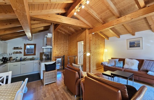 Saas-Fee Ski Chalet | Relaxing Wellness Chalet with Hot Tub for Holiday Getaways