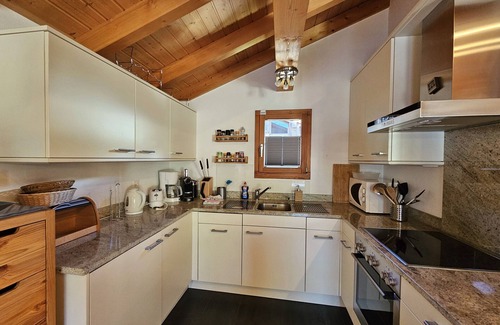 Saas-Fee Ski Chalet | Relaxing Wellness Chalet with Hot Tub for Holiday Getaways