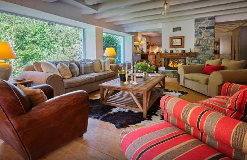 Saint-Jean-dʼAulps Ski Chalet | Chalet Fleur D'Aulps - OVO Network