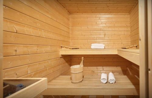 Saint-Jean-dʼAulps Ski Chalet | Chalet Fleur D'Aulps - OVO Network