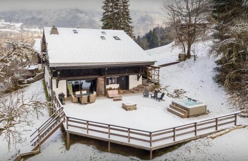 Saint-Jean-dʼAulps Ski Chalet | Chalet Fleur D'Aulps - OVO Network