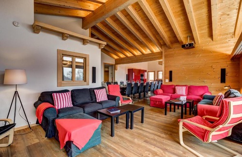 Riddes Ski Chalet | Relax at Chalet Flocon de Neige with Jacuzzi & Sauna