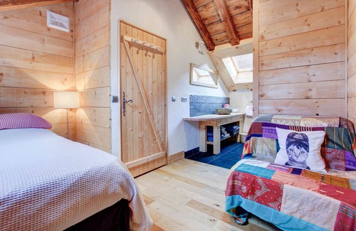 Saint-Jean-dʼAulps Ski Chalet | Chalet for 10 people with large terrace and garden.