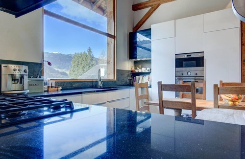 Saint-Jean-dʼAulps Ski Chalet | Chalet for 10 people with large terrace and garden.