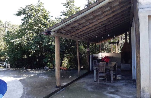 Igarata House | Idyllic Chalet for Rent in Igarata with Pool & Lake View