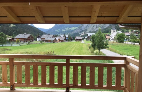 La Chapelle-d'Abondance House | Inviting Chalet in the Heart of the Village - Rated 10/10