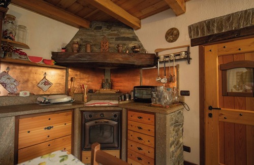 Lanslebourg-Mont-Cenis Ski Chalet | Exceptional Chalet Napoleon House - Moncenisio with Hot Tub