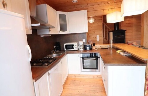 Saint-Jacques-des-Blats Ski Chalet | Scenic Chalet with Mountain Views and Spa Amenities