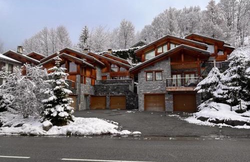 Villarabout Ski Chalet | Experience Chalet Beaufort: Family-Friendly with Hot Tub