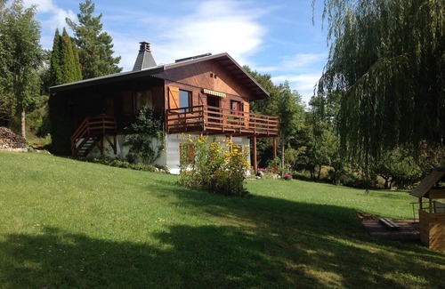 Saint-Michel-les-Portes Ski Chalet | Relaxing Chalet Surrounded by Nature in Trièves