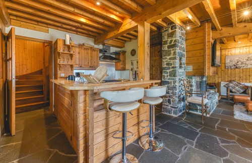 Villard-Reculas Ski Chalet | Chalet 'Gabbro- Moderne Tout Confort' with Mountain View, Private Terrace and Wi-Fi