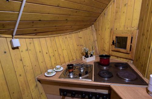 Kamnik Ski Chalet | Chalet Gasparjeva: Pet-Friendly Retreat with Breakfast Included