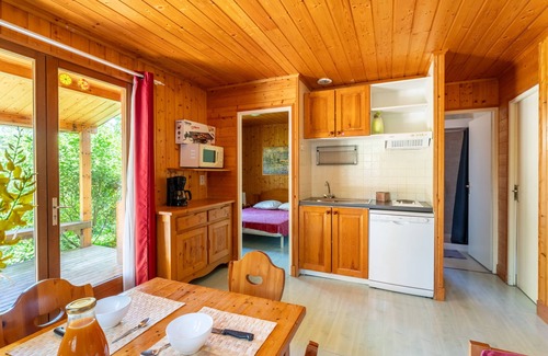 Mirabel-aux-Baronnies Ski Chalet | Relaxing Chalet 'Gite Serpolet' with Pool and Private Terrace