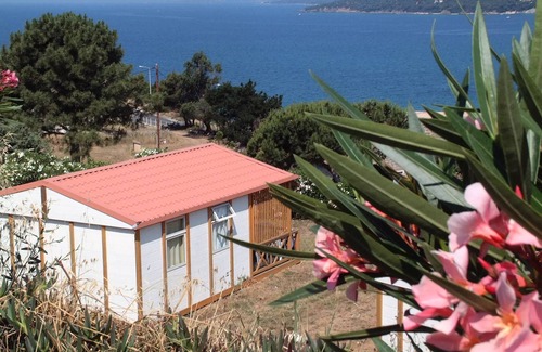 Viggianello House | Cozy Oceanfront Retreat at Camping Tikiti - Ideal for Families