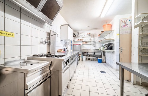 Bernex Ski Chalet | Relax at Gîtes Le Titlis: Mountain Views & Private Pool