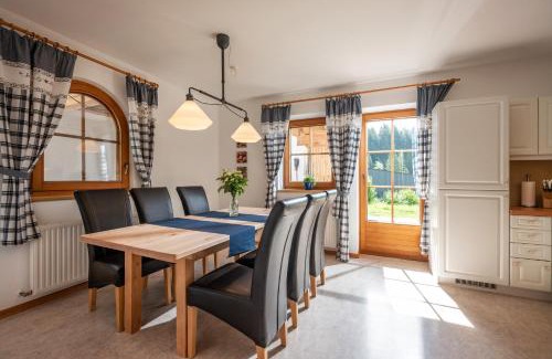Ellmau Apartment | Experience Comfort at Chalet Glücklich sein - 4 Star Retreat