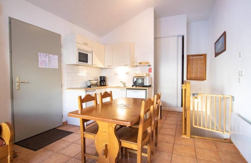 Villarodin-Bourget Ski Chalet | Cozy Chalet with Balcony, Ski Locker & Pet-Friendly Perks
