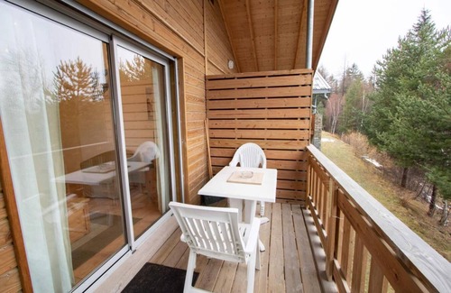 Villarodin-Bourget Ski Chalet | Cozy Chalet with Balcony, Kitchen & Spa in La Norma
