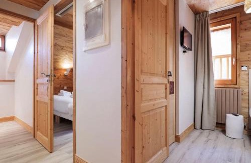 Saint-Gervais-les-Bains Hotel | Chalet Hôtel des 2 Gares: Oceanfront Oasis with Spa & Pool