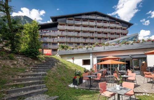 Chamonix City Centre Hotel | Relaxing Chalet Hôtel Le Prieuré & Spa with Ocean Views