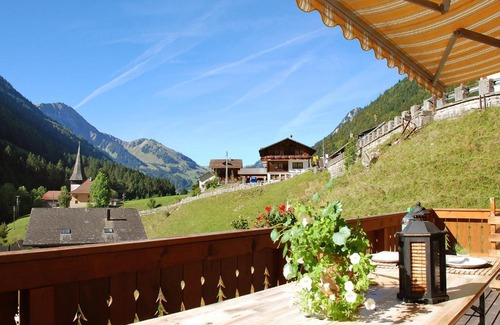 Jaun Ski Chalet | Chalet Höfli by Interhome