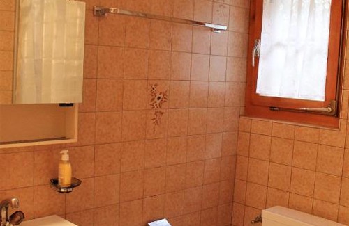 Schwarzsee Apartment | Child-Friendly Retreat at Chalet Hagenbächli - Guest Rated 8.9