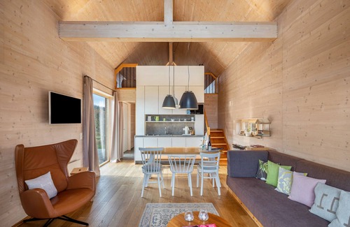 Mulverstedt Ski Chalet | Chalet 'Hainichhöfe 2' - Relaxing Getaway with Garden