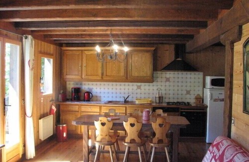 Hauteluce Ski Chalet | Cozy Chalet in Hauteluce with Spa and Family-Friendly Amenities