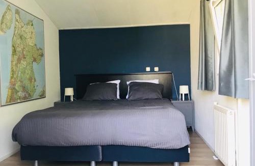 Hensbroek Ski Chalet | Cozy Chalet Hensbroek: Pet & Child Friendly Retreat