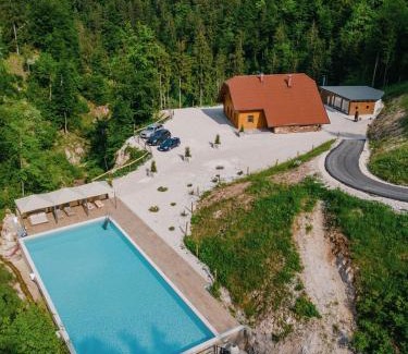 Idrija Villa | Experience Chalet HerMes arT: Oceanfront Bliss Awaits